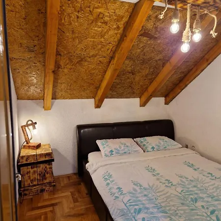Vikendica Sumski Mir Holiday home Kalesija